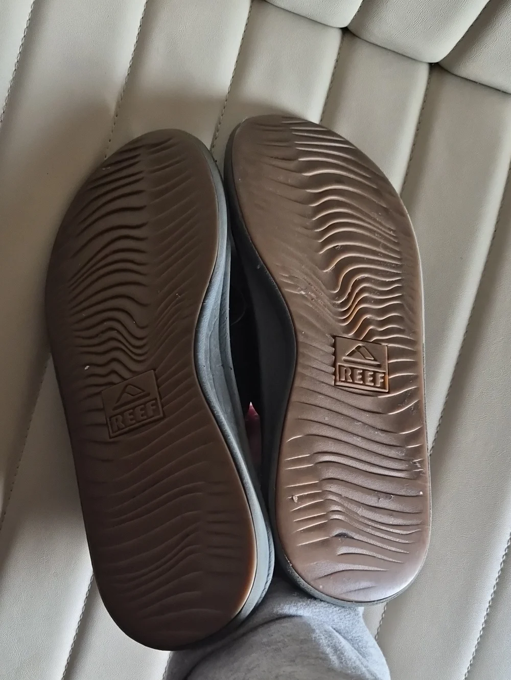 Reef Men's Flip Flop Sandals with Logo 11